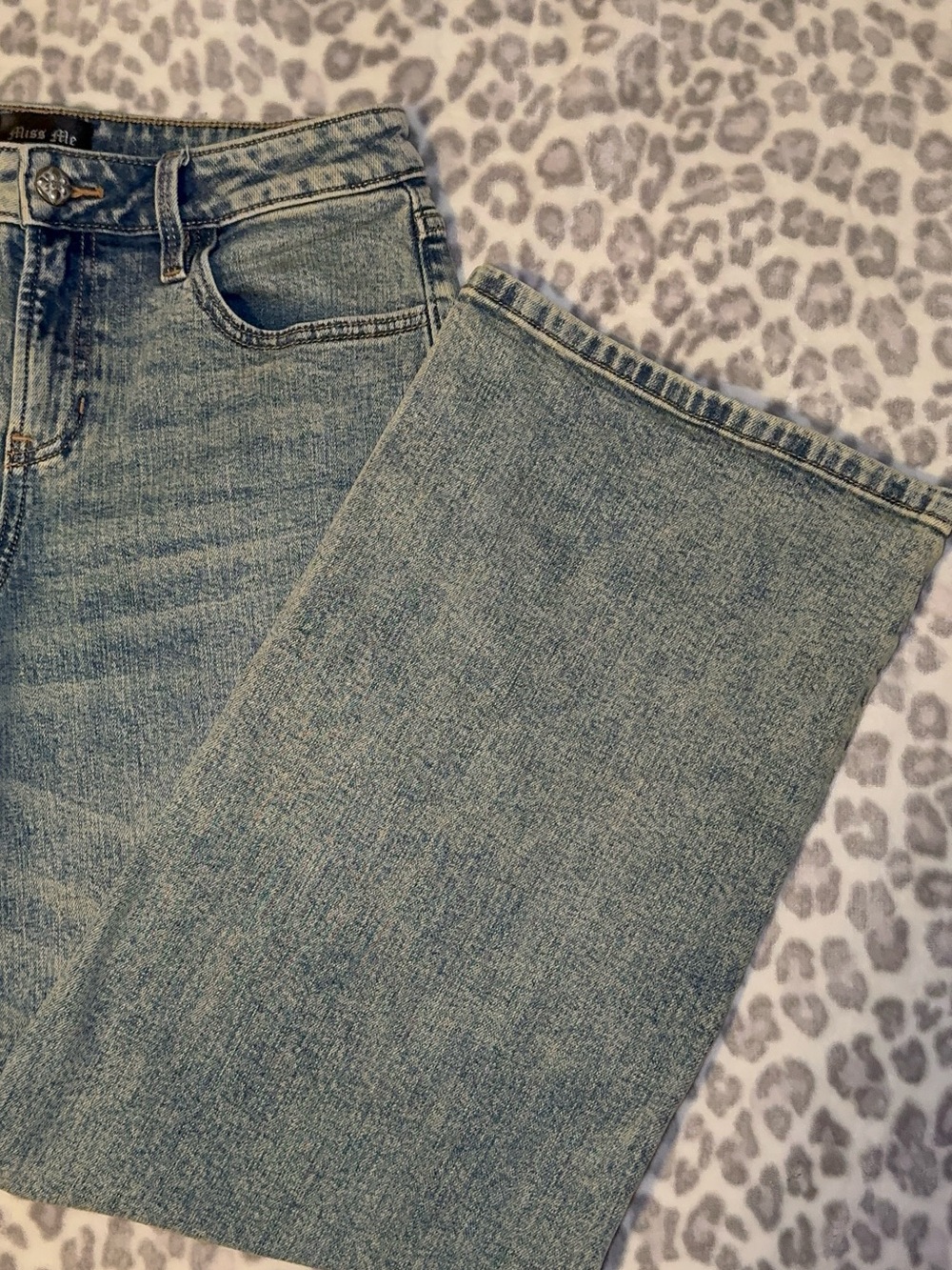 Miss Me Women’s Jeans - Picture 4 of 8